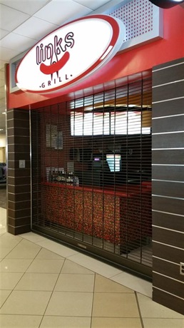 Restaurant in airport - Grille Med Bronze Restaurant in airport - Grille Med Bronze